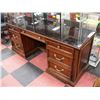 Image 2 : EXECUTIVE STANLEY CORINTHIA DESK