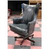 Image 1 : EXECUTIVE LEATHER SWIVEL OFFICE CHAIR