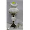 Image 1 : VINTAGE HOBNAIL PARLOR LAMP