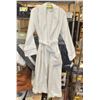 Image 1 : NEW HOTEL COLLECTION MED/LG WHITE BATH ROBE