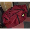 Image 1 : CHRISTMAS TREE IN DUFFLE STYLE STORAGE BAG