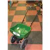 Image 1 : SCOTTS TURF BUILDER SEED PUSH SPREADER