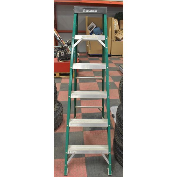 FEATHERLITE 6 FT STEP LADDER