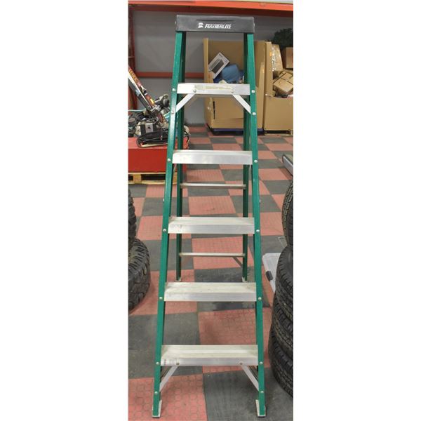 FEATHERLITE 6 FT STEP LADDER