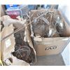 Image 1 : LOT OF VINTAGE & ANTIQUE STYLE BRASS CHANDELIERS