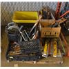 Image 1 : PALLET OF MODERN,VINTAGE AND ANTIQUE ESTATE TOOLS