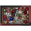 Image 1 : BOX OF ORNAMENTS