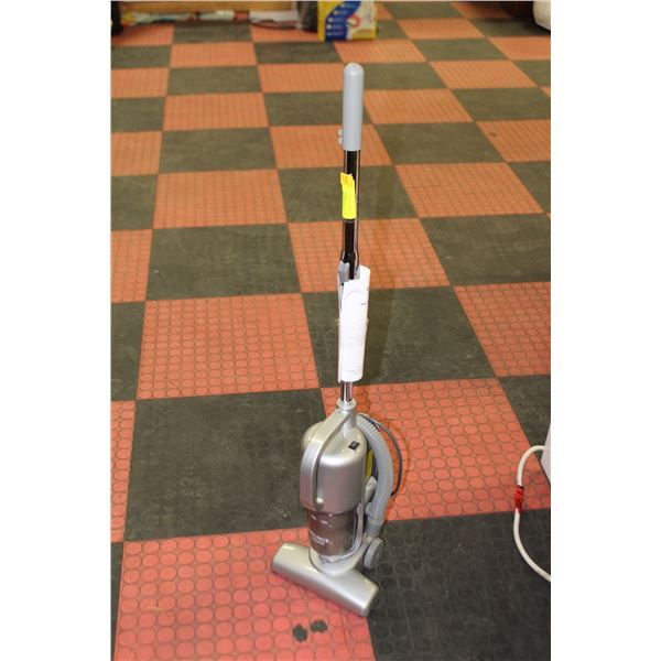 EURO PRO 900W STICK VACUUM