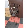 Image 1 : METAL 10X10 CENTERPIECE BASKET/STAND