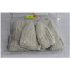 Image 1 : NEW HAND KNIT 3 PC TOQUE, MITTEN & SCARF SET SIZE
