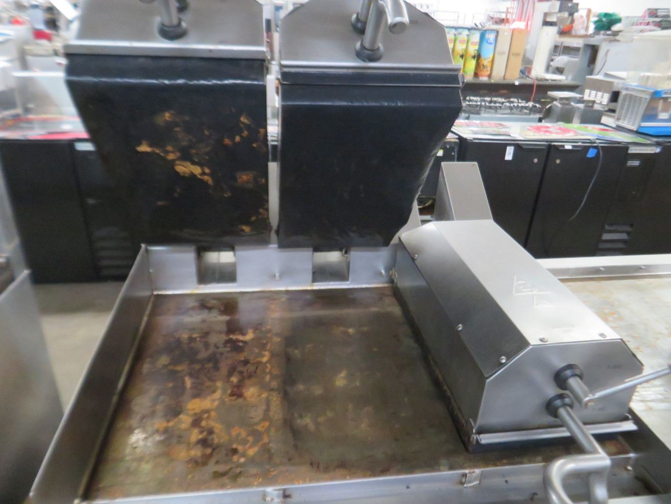 Electric 6' Flat Grill w/Presses Bay Area Auction Services