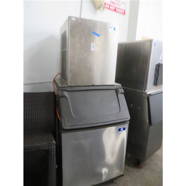 Manitowoc 620 Lb. Ice Machine