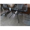 Image 1 : Metal Patio Table