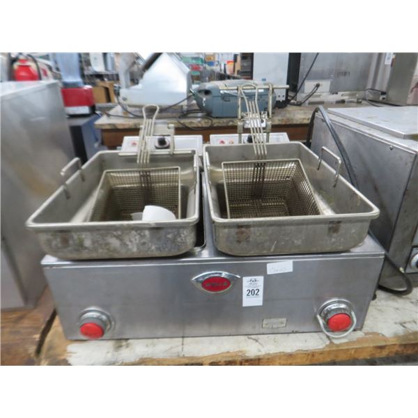 Wells Electric Double Countertop Deep Fryer