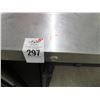 Image 2 : True Worktop 3 Glass Door Reach In Beer Cooler 55°