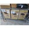 Image 1 : 3-Bunn Tea Dispensers - 3 X $
