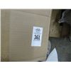 Image 2 : Lot of Hangers, Plastic Lids, Pizza Boxes & Baking Tissue