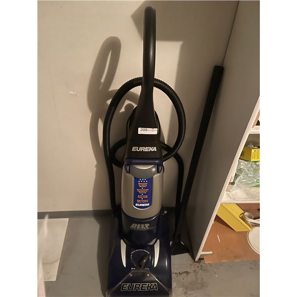 Eureka Carpet Cleaner - Steam Cleaner