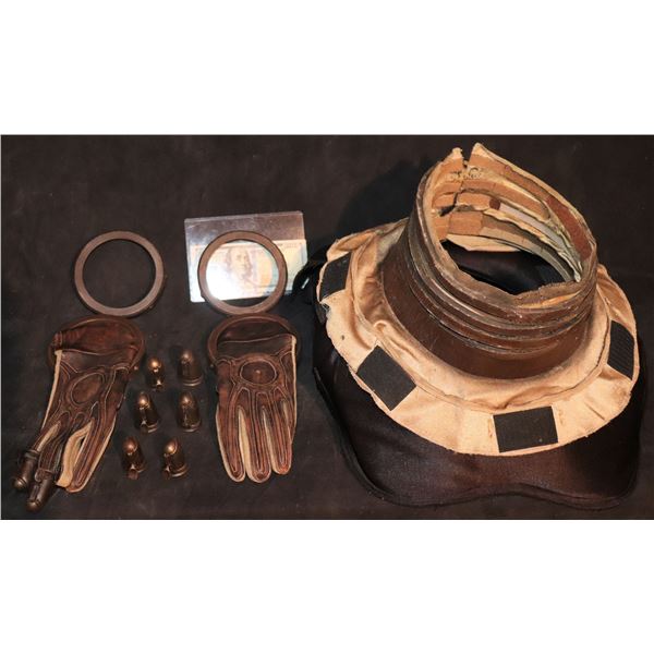 HELLBOY THE GOLDEN ARMY JOHANN KRAUSS SCREEN USED GLOVES & COLLAR SUPER HERO