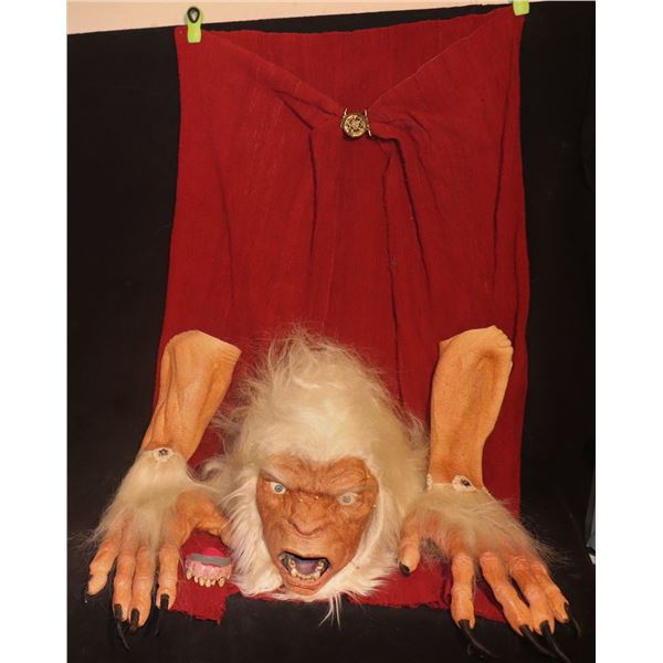YETI SASQUACH BIG FOOT MASK HANDS AND CAPE