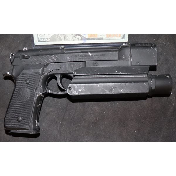 V FOR VENDETTA FINGERMAN'S STUNT GUN PISTOL WEAPON