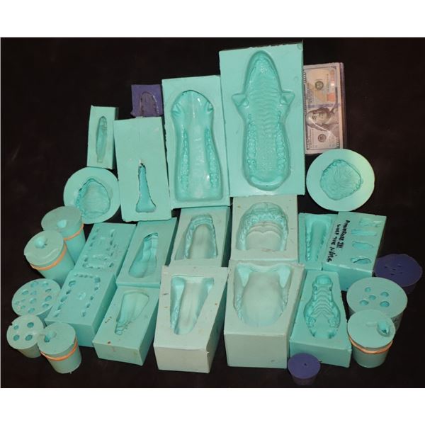 WEREWOLF ALIEN CREATURE TEETH, JAW, AND TONGUE MOLDS 26 PIECES ANNABELLE