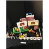 Image 1 : Fisher Price Family Farm including Tractor, Figurines & Animals