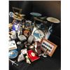 Image 4 : 5 Vintage Lighters, Chinese Coins, 3 Decorative Boxes, Asst Mantle/Alarm/Desk Clocks, 2 Flash Lights