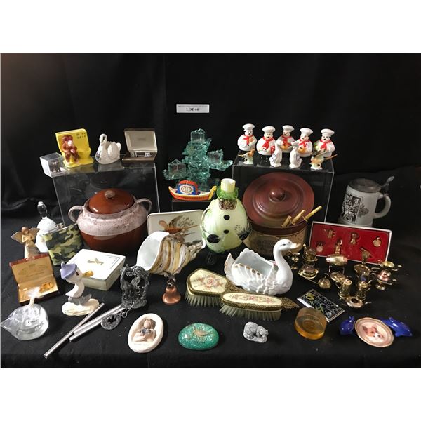 2 Bean Pots, Glass Inukshuk, Brush/Mirror, Glass Shell, Wind Chime, 2 Ceramic Swan, Beer Stein, Ariz