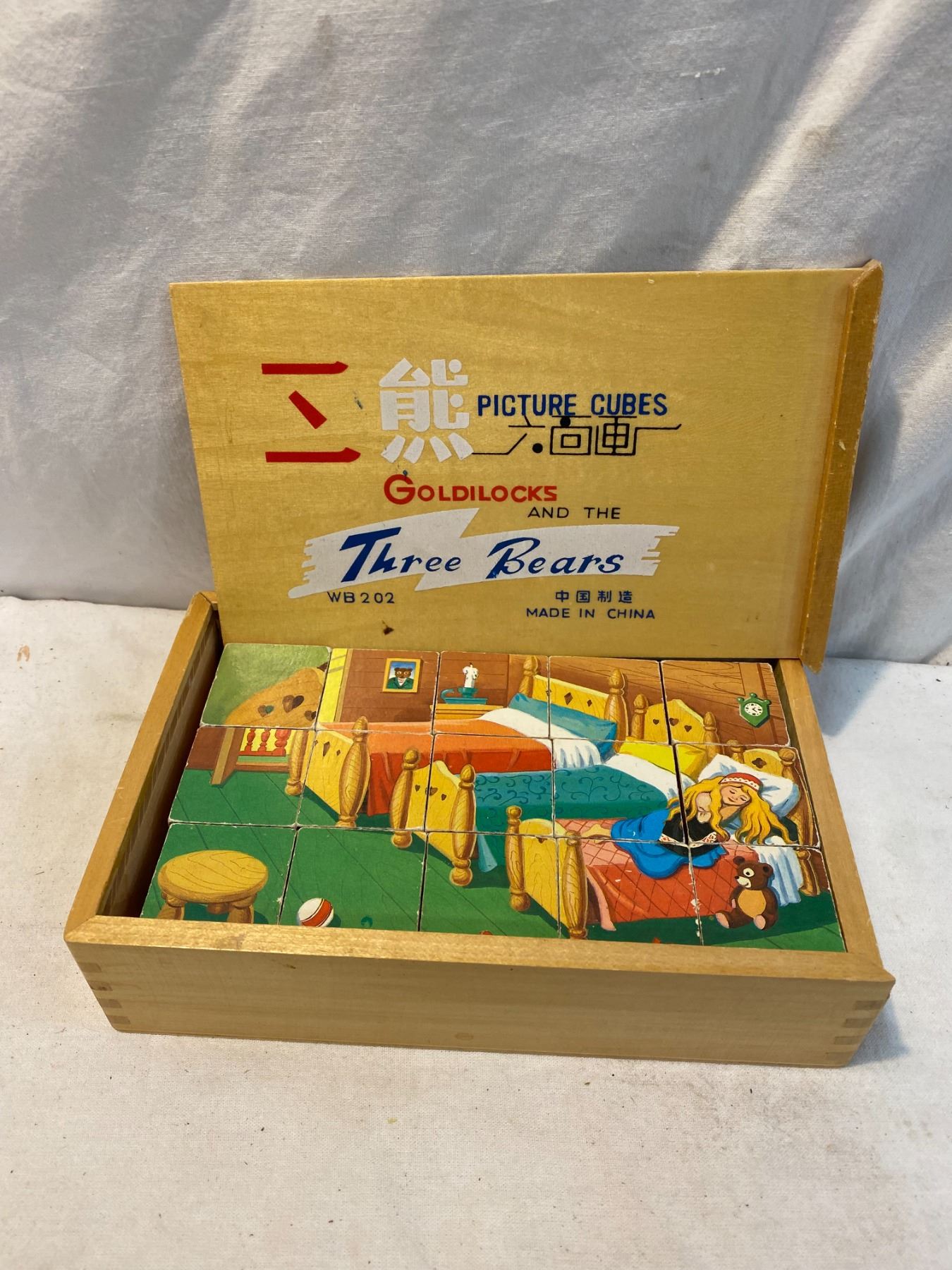 Goldilocks and the three bears picture cubes vintage