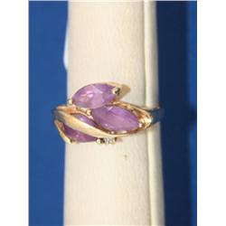 10k Gold Ring W/Amethyst & Diamond 1.8gr