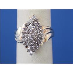 10k Diamond Dinner Ring 3.4 gr