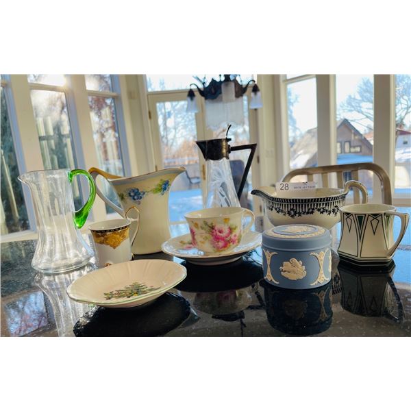 Bavarian Porcelain, Wedgwood and Glassware Lot