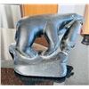 Image 7 : Heavy Signed Vintage Black Stone Polar Bear Inuit Carving