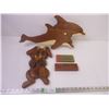 Image 1 : (4) Wooden Wall Hangers
