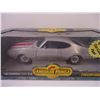 Image 2 : 1:18 American Muscle 1968 Oldsmobile 4-4-2 W-30