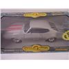 Image 3 : 1:18 American Muscle 1968 Oldsmobile 4-4-2 W-30