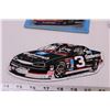 Image 4 : (2) 1:64th Scale Diecast Cars + (4) Nascar Magnets