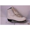 Image 5 : Pair of Lange Figure Skates (Size 6?)w/ Bag