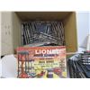 Image 2 : Vintage Lionel Train Tracks (Box of Tracks & Misc Items)