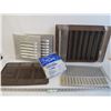 Image 1 : (2) Covers (21" x 15") - (2) Covers 11" x 11" - Poly Pump used in bag - Assorted Covers