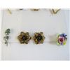 Image 2 : (9) Vintage Brooches