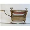 Image 1 : Vintage Eatonia - Wringer for Washer