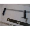 Image 2 : Wood clamp + Square