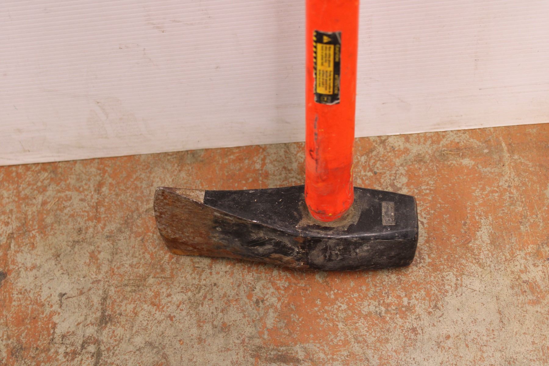 *Axe/Sledge Hammer - Bodnarus Auctioneering