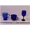 Image 1 : (3) Blue Glass Pieces