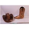 Image 1 : Decorative Cowboy Hat and Boot