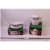 Image 1 : Matching Christmas Teapot and Gravy Boat