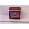 Image 1 : Sledding Table Decor (NIB)