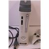 Image 2 : Xbox 360 w/ Controller and Cables + (5) Battery Packs (Powers On)